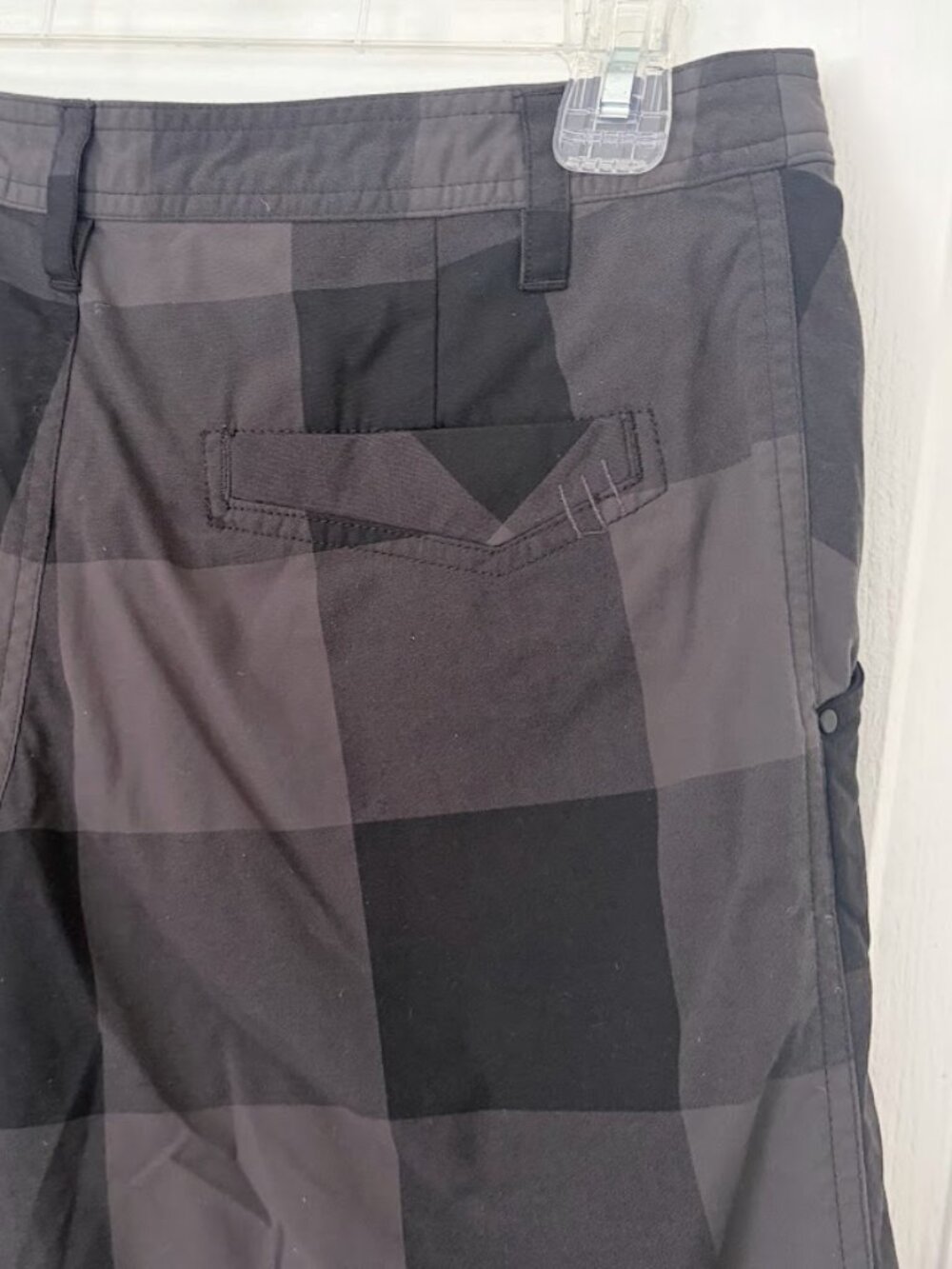 Lululemon Kahuna 2.0 Plaid Pattern Athletic Nylon Blend Pocket Chino Shorts - Picture 7 of 12